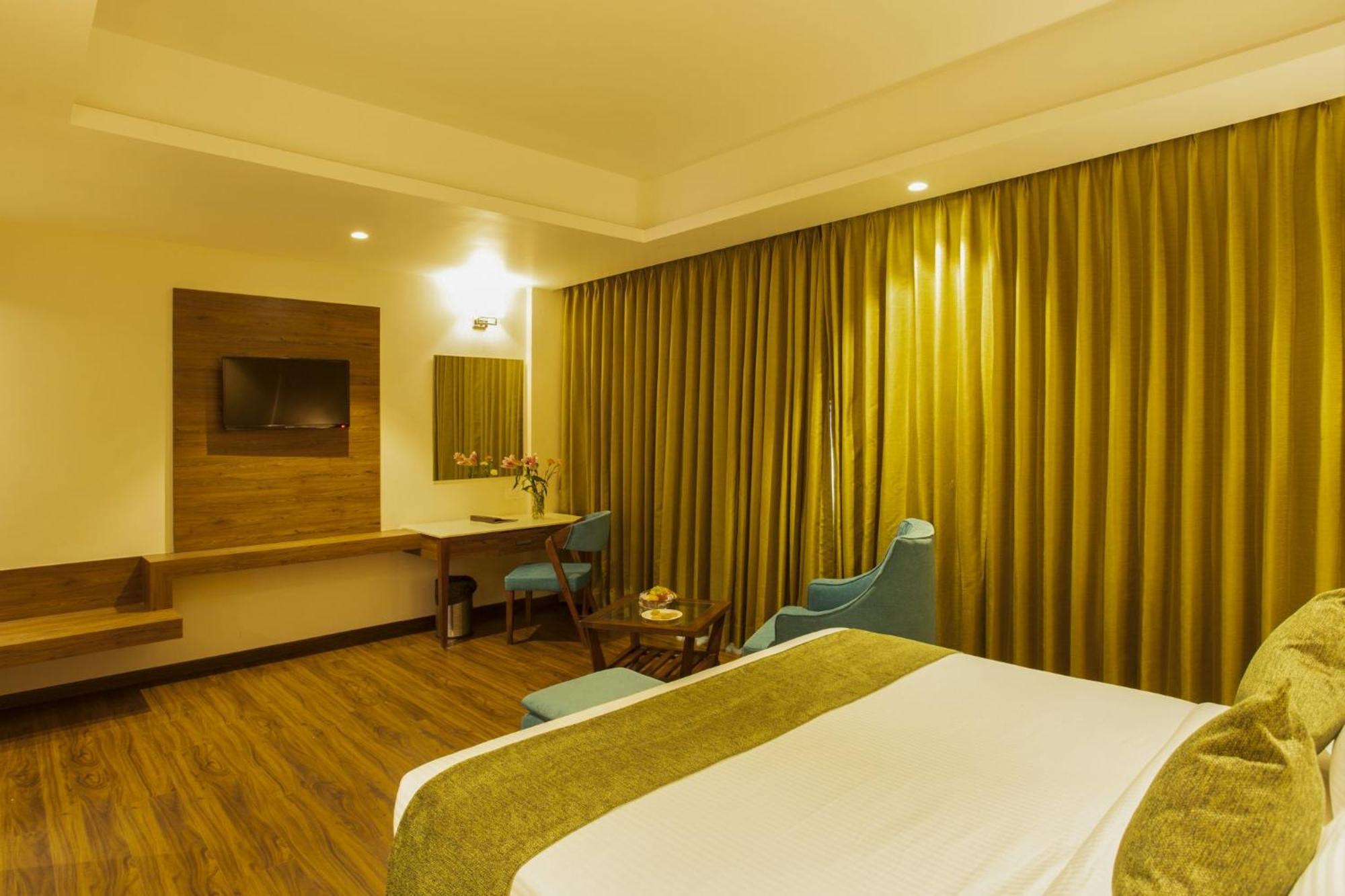 Sarovar Portico, Somnath Bagian luar foto