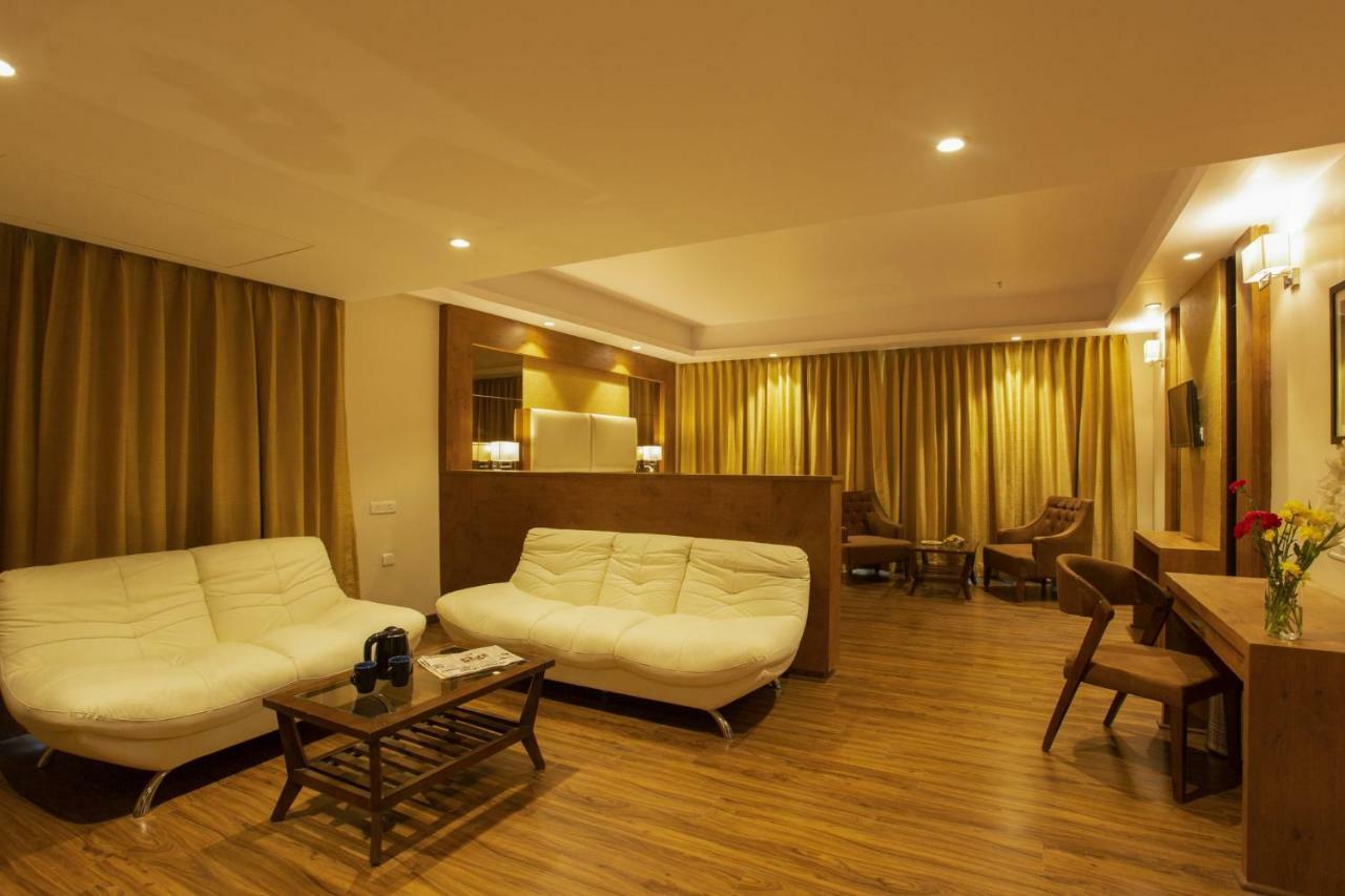 Sarovar Portico, Somnath Bagian luar foto