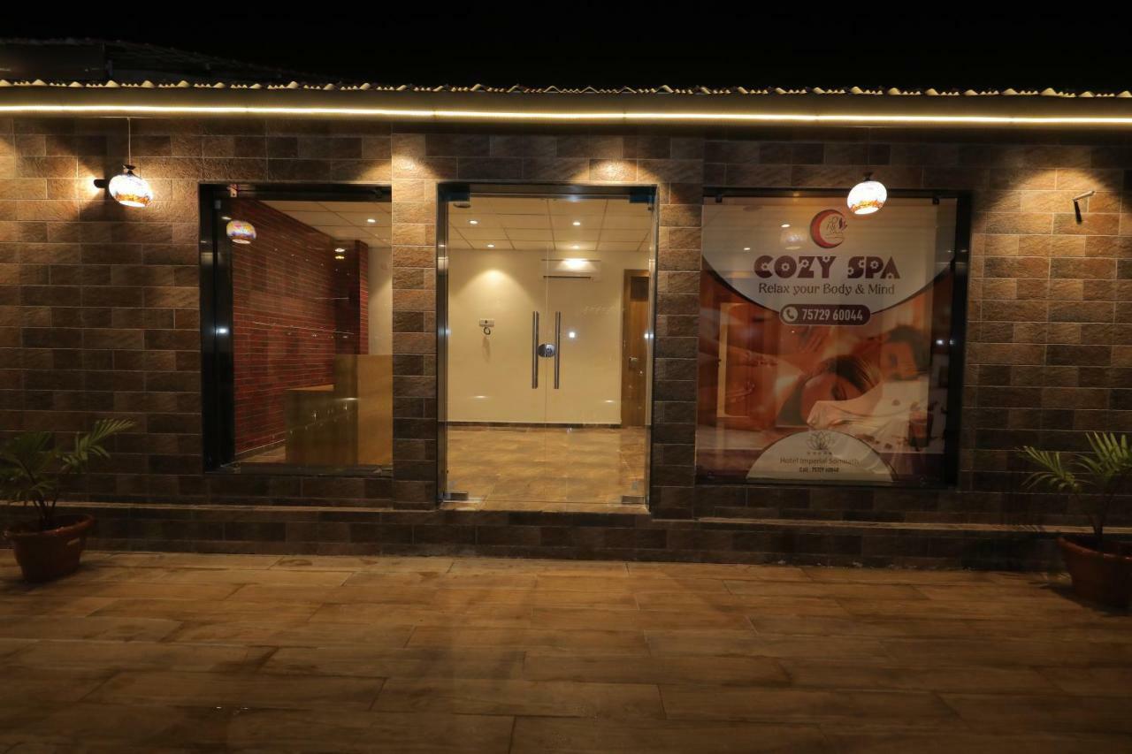 Sarovar Portico, Somnath Bagian luar foto