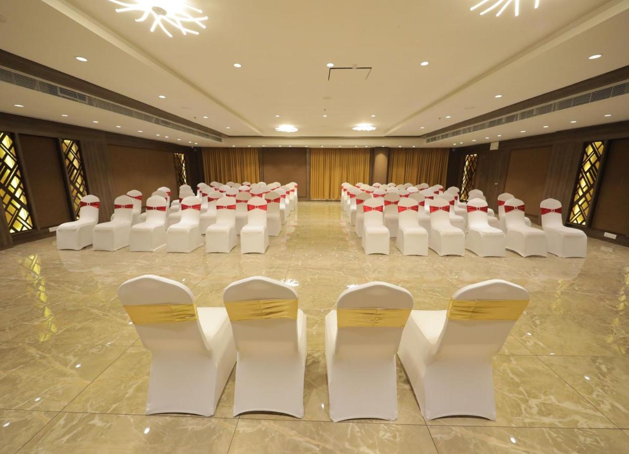 Sarovar Portico, Somnath Bagian luar foto
