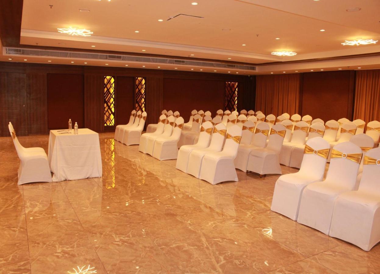 Sarovar Portico, Somnath Bagian luar foto